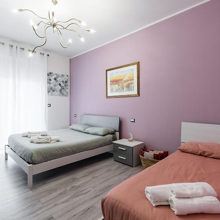 Apartamento Moderno Bilocale A 5 Minuti Dal Centro Storico Turín Exterior foto