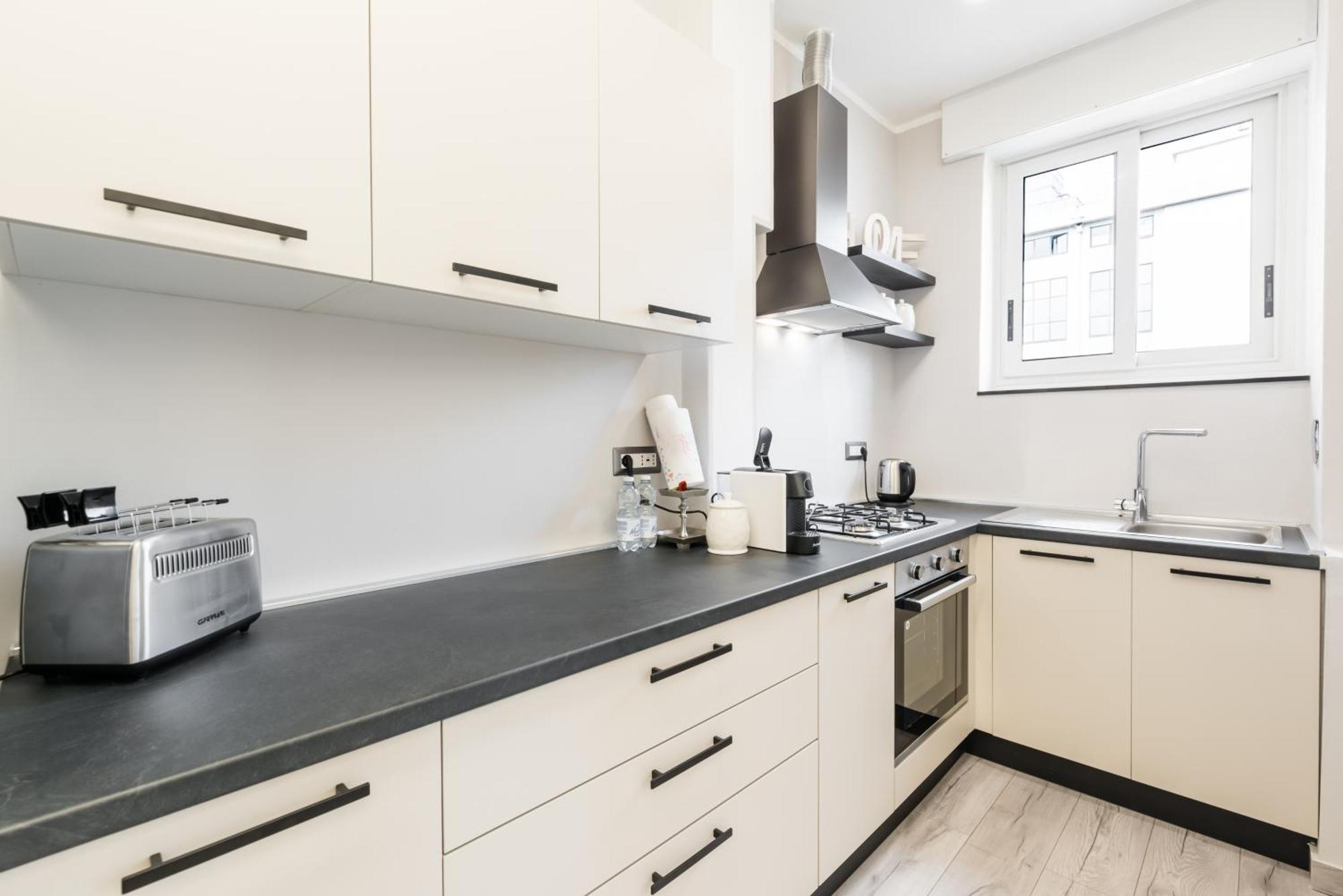 Apartamento Moderno Bilocale A 5 Minuti Dal Centro Storico Turín Exterior foto