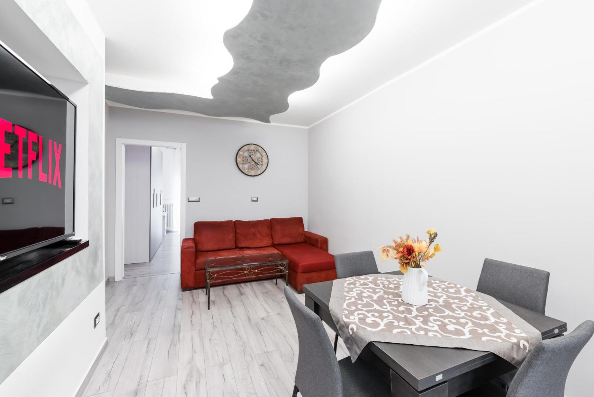 Apartamento Moderno Bilocale A 5 Minuti Dal Centro Storico Turín Exterior foto